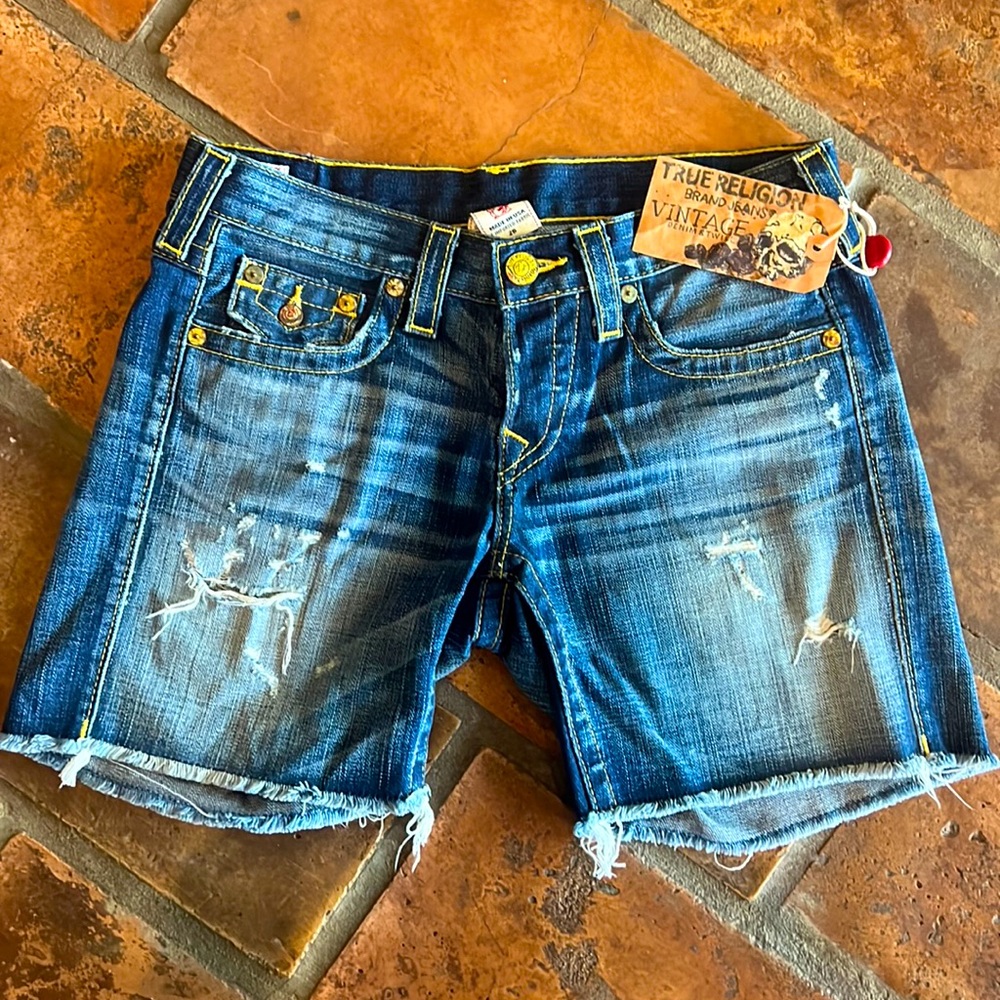True Religion - Jayde Gold Boyfriend Short